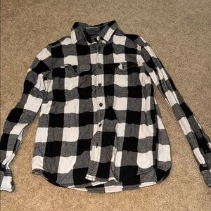 Women’s Black & White Buffalo Check Flannel Shirt